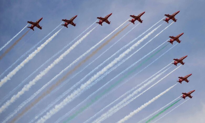 AIR SHOW