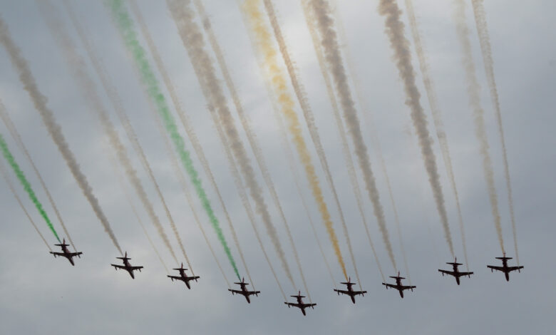 AIR SHOW