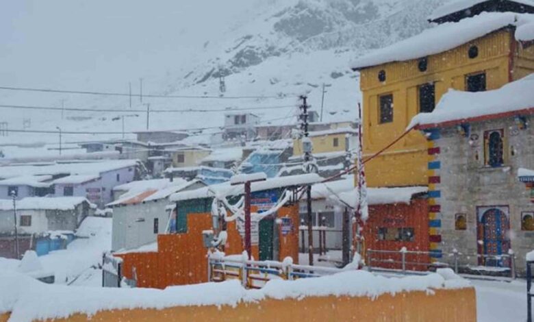 Snowfall At Badrinath Dham