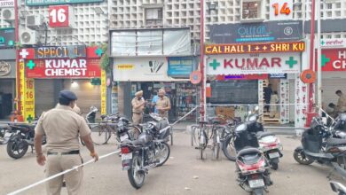 Shooting in Kumar Brothers