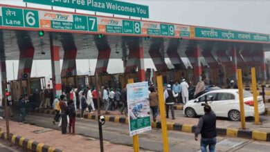 Farmers Protest at Toll Plaza